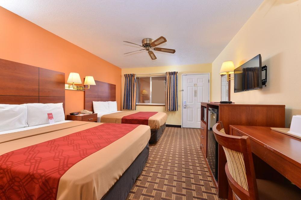 Econo Lodge Midtown Albuquerque Exterior photo
